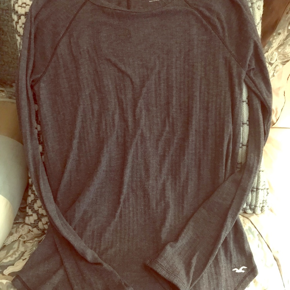 *PRICEDROP* Hollister long sleeved tee, slate grey